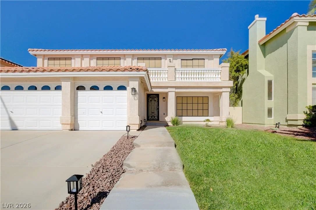 432 Staghorn Pass Avenue photo 3