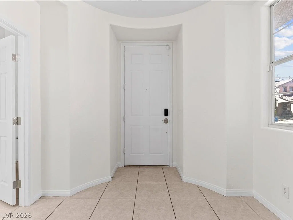 4021 Villa Serena Lane photo 5