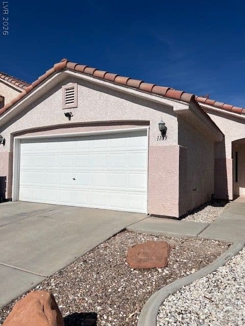 1109 Olvera Way