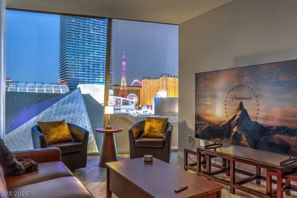 3726 Las Vegas Boulevard photo 3