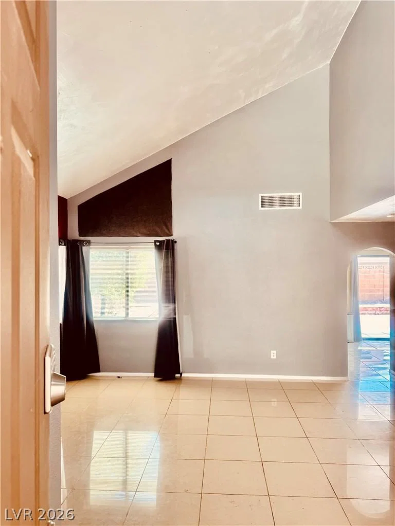 156 Wynntry Drive photo 5