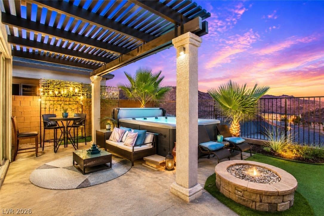 44 Moon Hill Drive photo 4