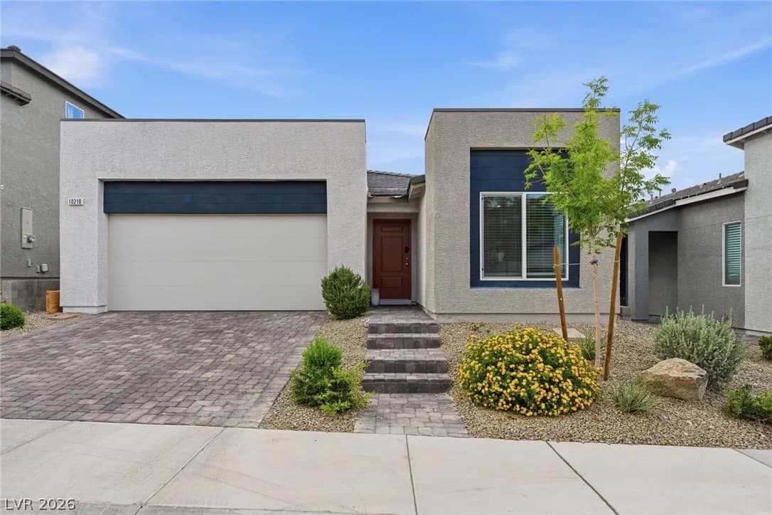 10210 Chockstone Street photo 3