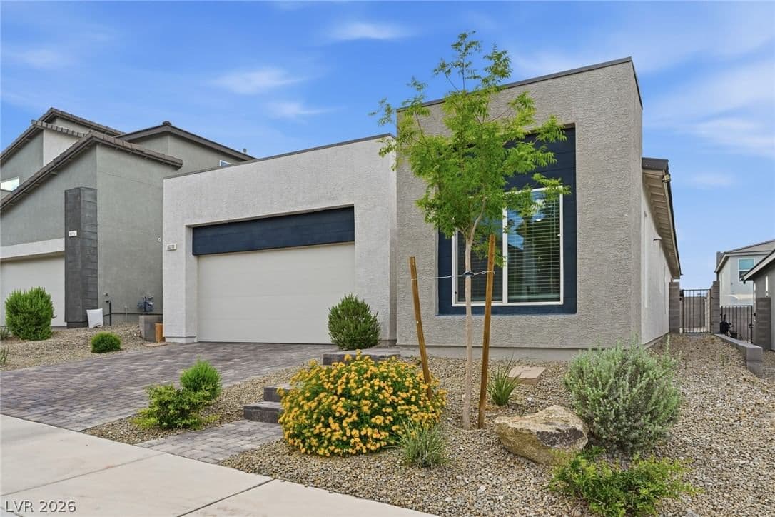 10210 Chockstone Street photo 5