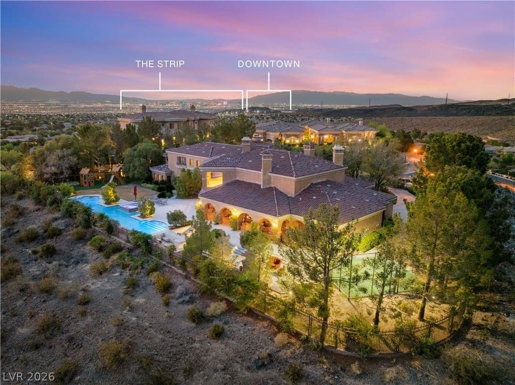 47 Club Vista Drive