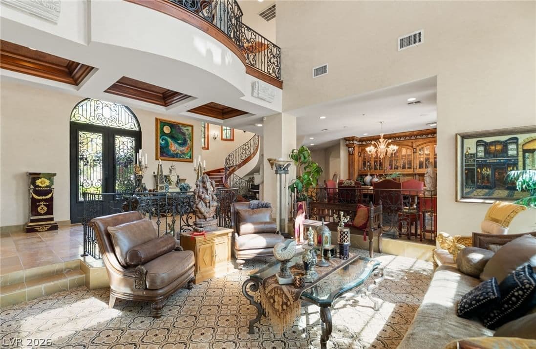 47 Club Vista Drive photo 4