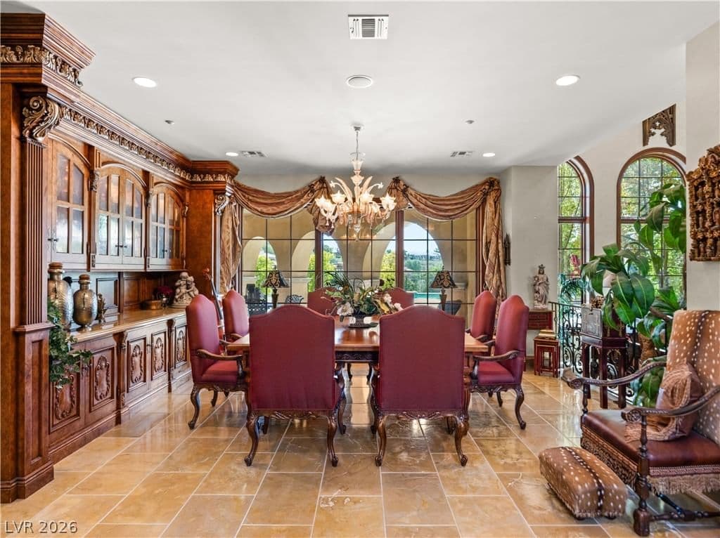 47 Club Vista Drive photo 5