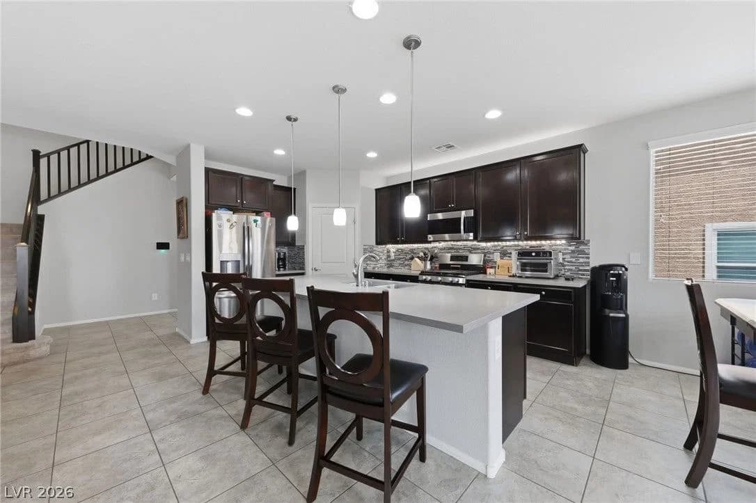 821 Great Sky Court photo 2