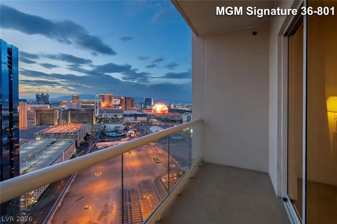 125 Harmon Avenue photo 2