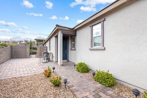 373 Coastal Redwood Street photo 3