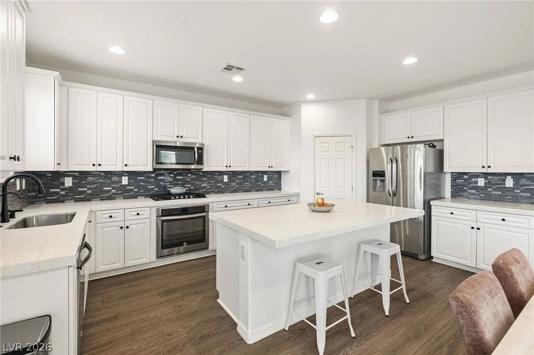 7775 Santos Bay Court