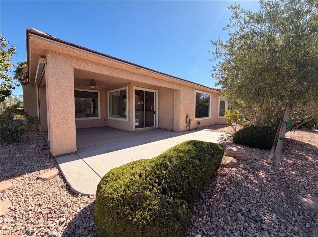 10228 Donde Avenue photo 5