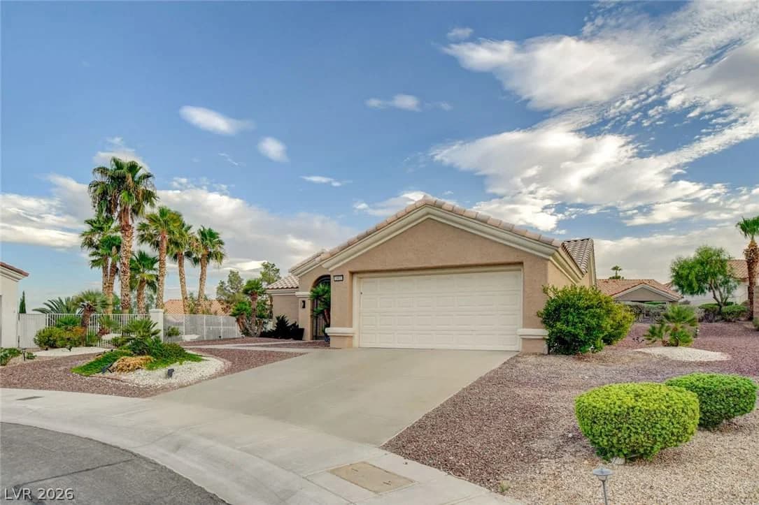 2401 Ocean Edge Court photo 2