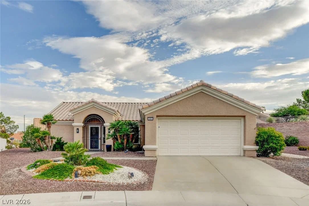 2401 Ocean Edge Court photo 3