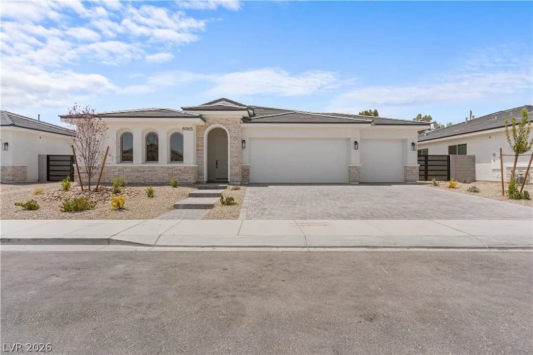 5615 Grizzly Summit Drive photo 2