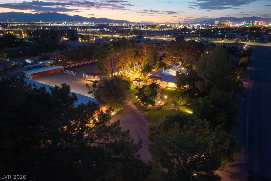 8213 Rancho Destino Road photo 5
