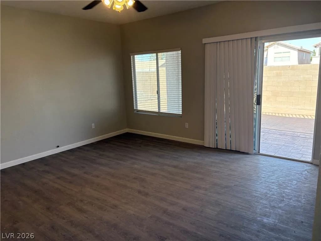 4520 Grand Rock Drive photo 4