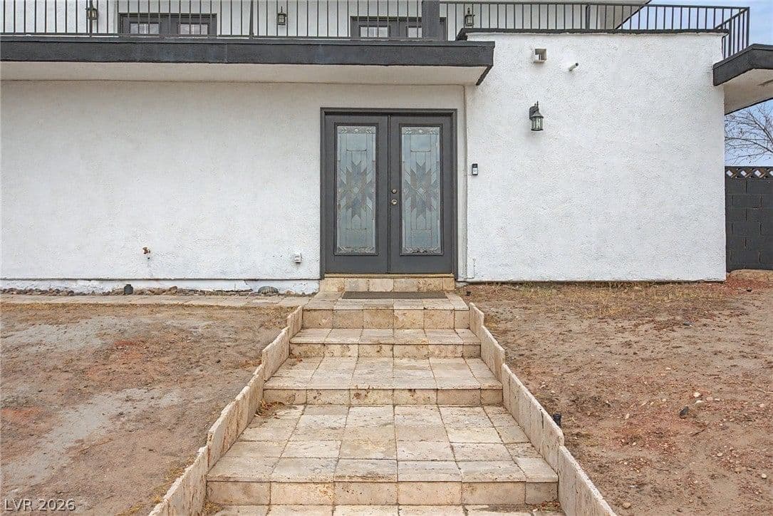 6912 Vivian Circle photo 4