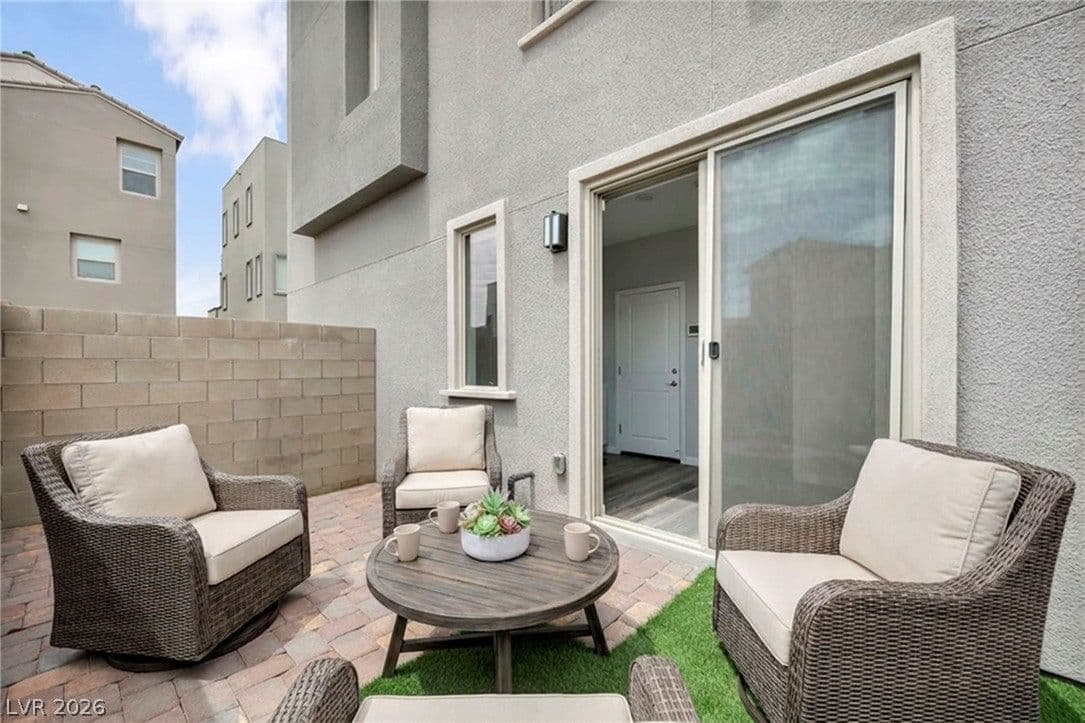 11573 Hawking Avenue photo 4