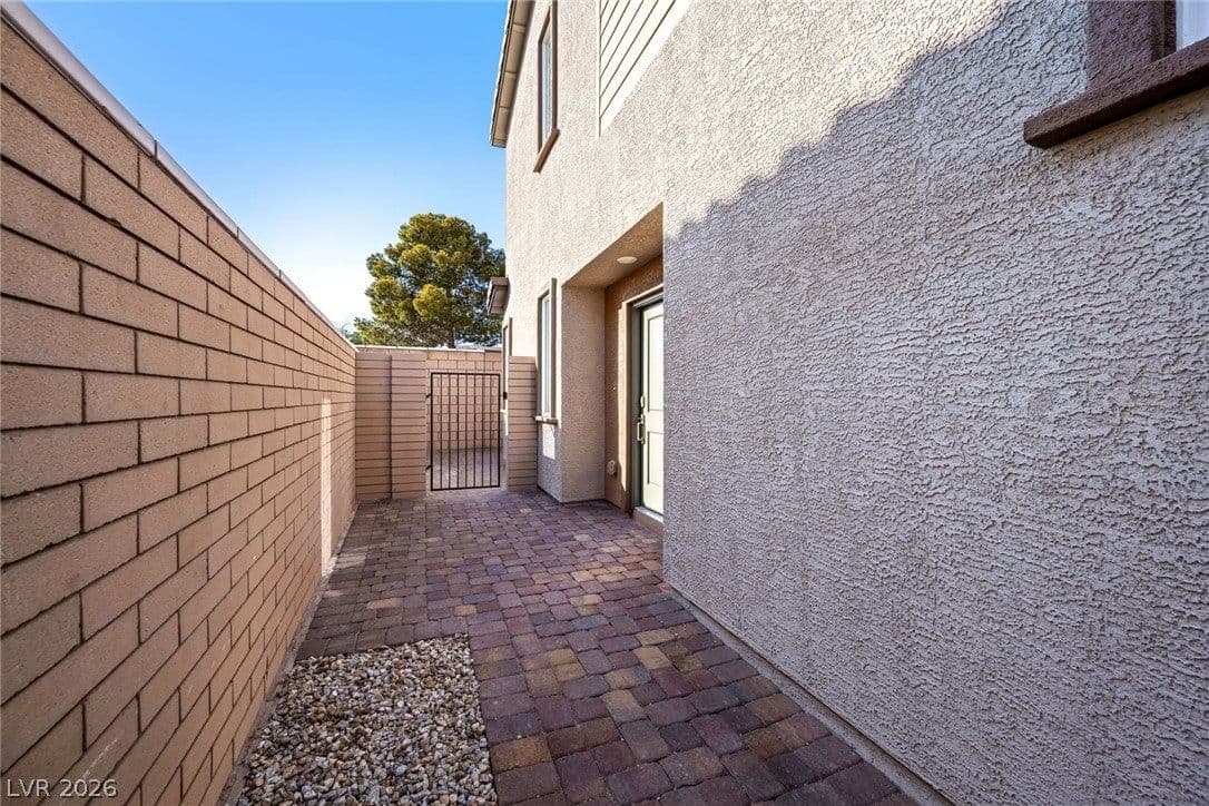 304 Crescent Glow Lane photo 3