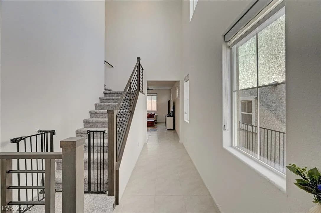 10938 Fennel Avenue photo 2