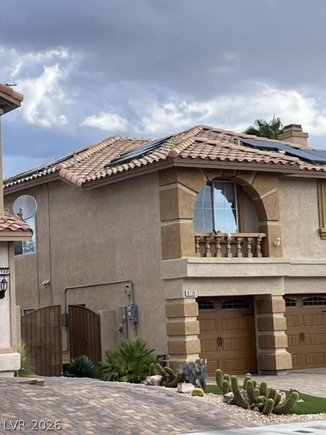 8728 Castle Hill Avenue photo 3
