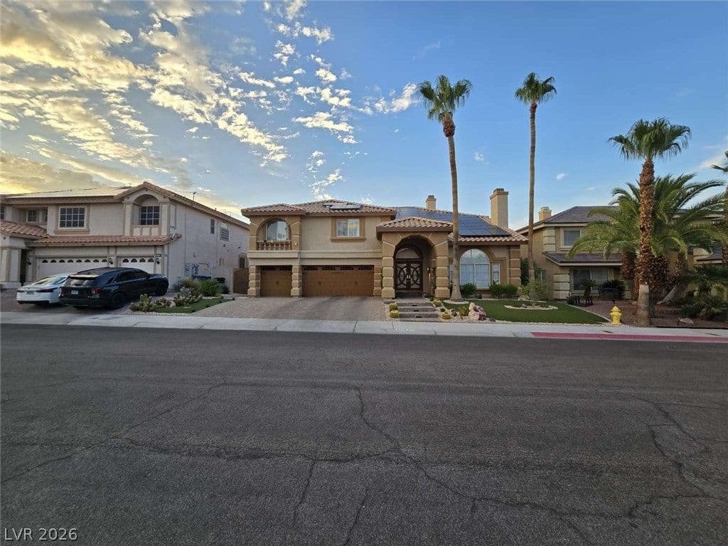 8728 Castle Hill Avenue photo 4