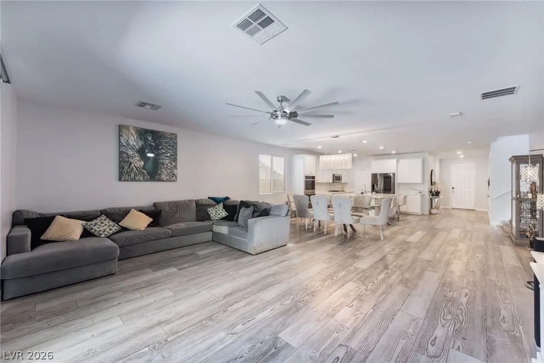 10124 Skye Saddle Avenue photo 5