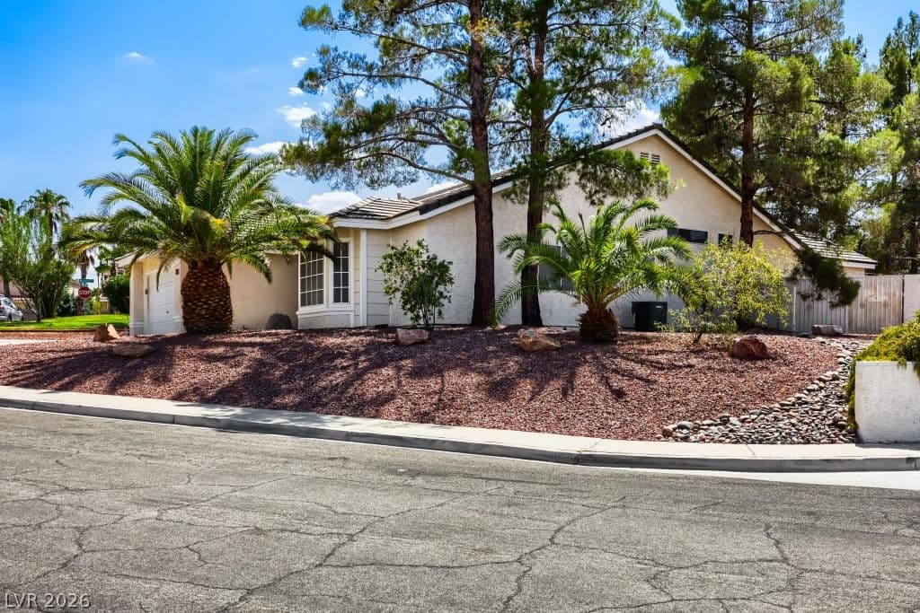 205 Glacier Drive photo 3