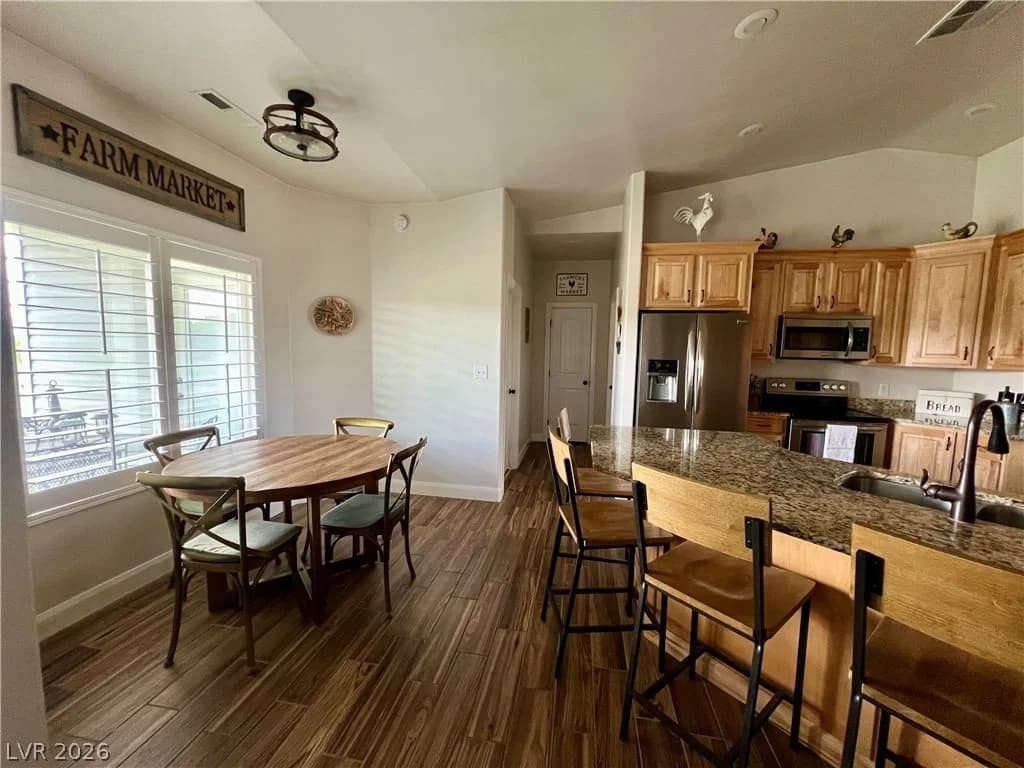 605 Cerina Court photo 4