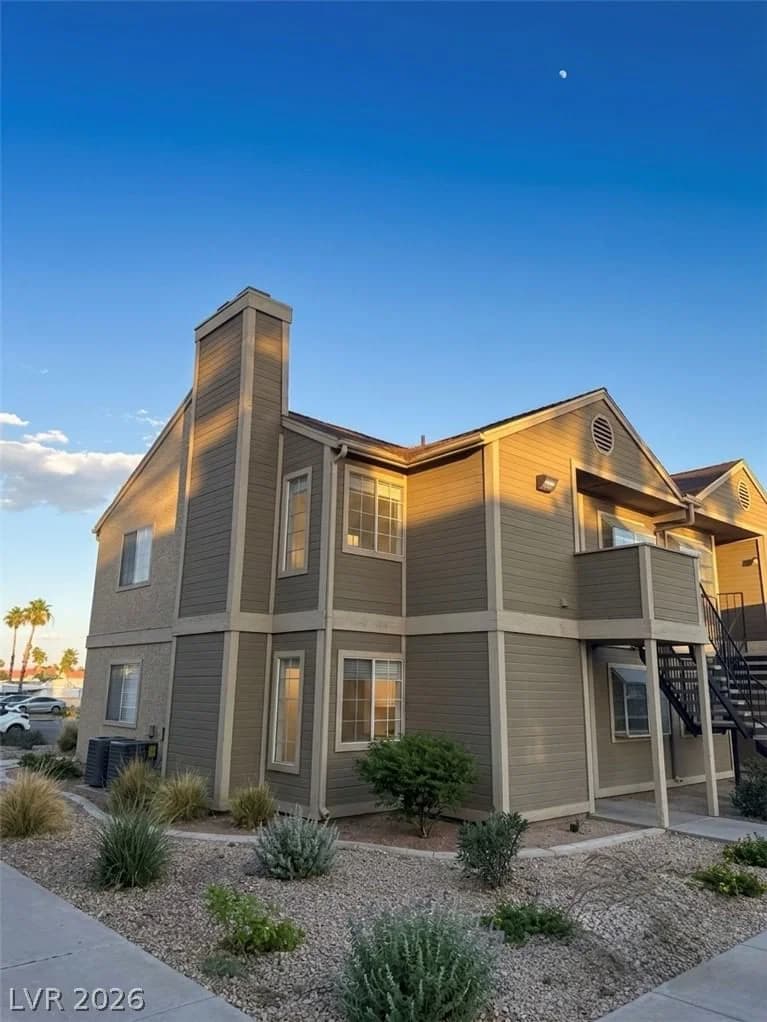 2732 Alicialynn Way photo 2