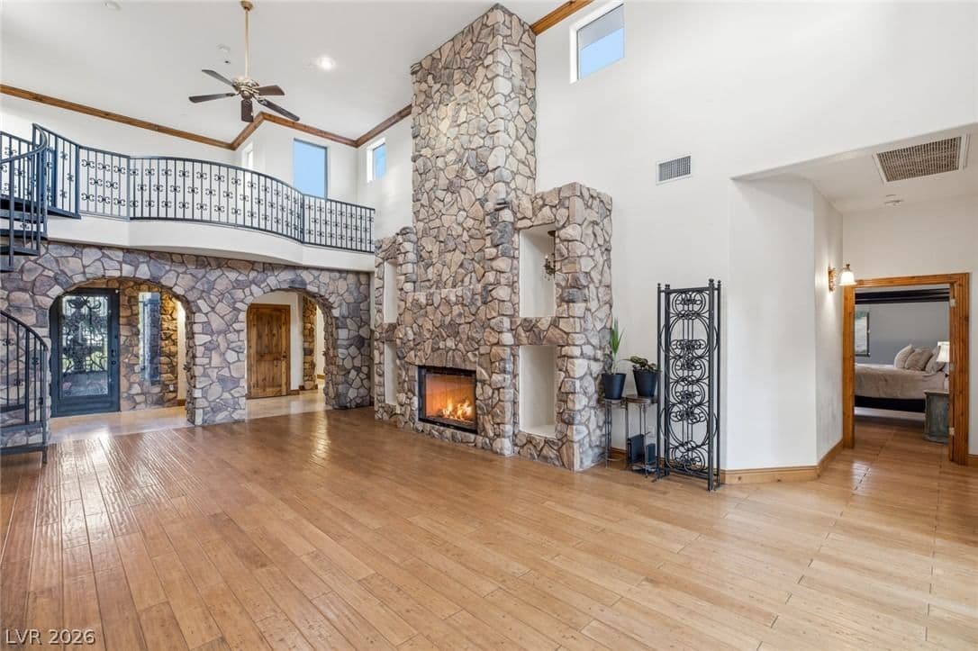 1369 Opal Valley Street photo 3
