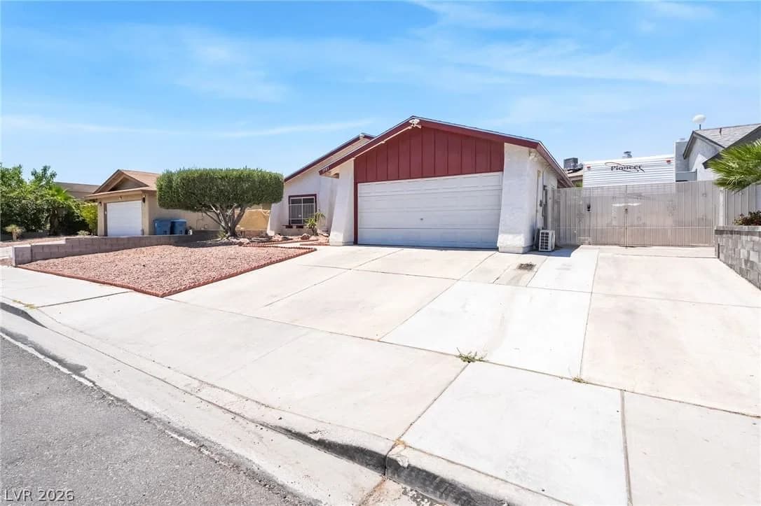 3983 Redwood Street photo 3