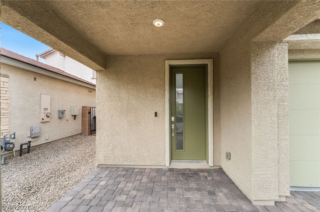941 Sycamore Falls Street photo 4