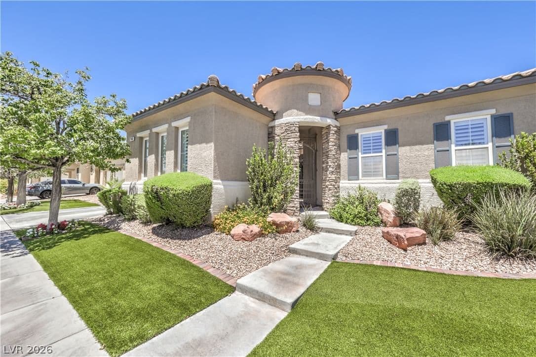 7166 Frontier Hills Avenue photo 4