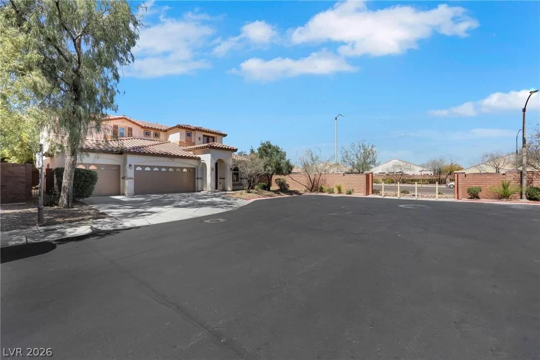 9709 Mount Lompoc Court CT photo 2