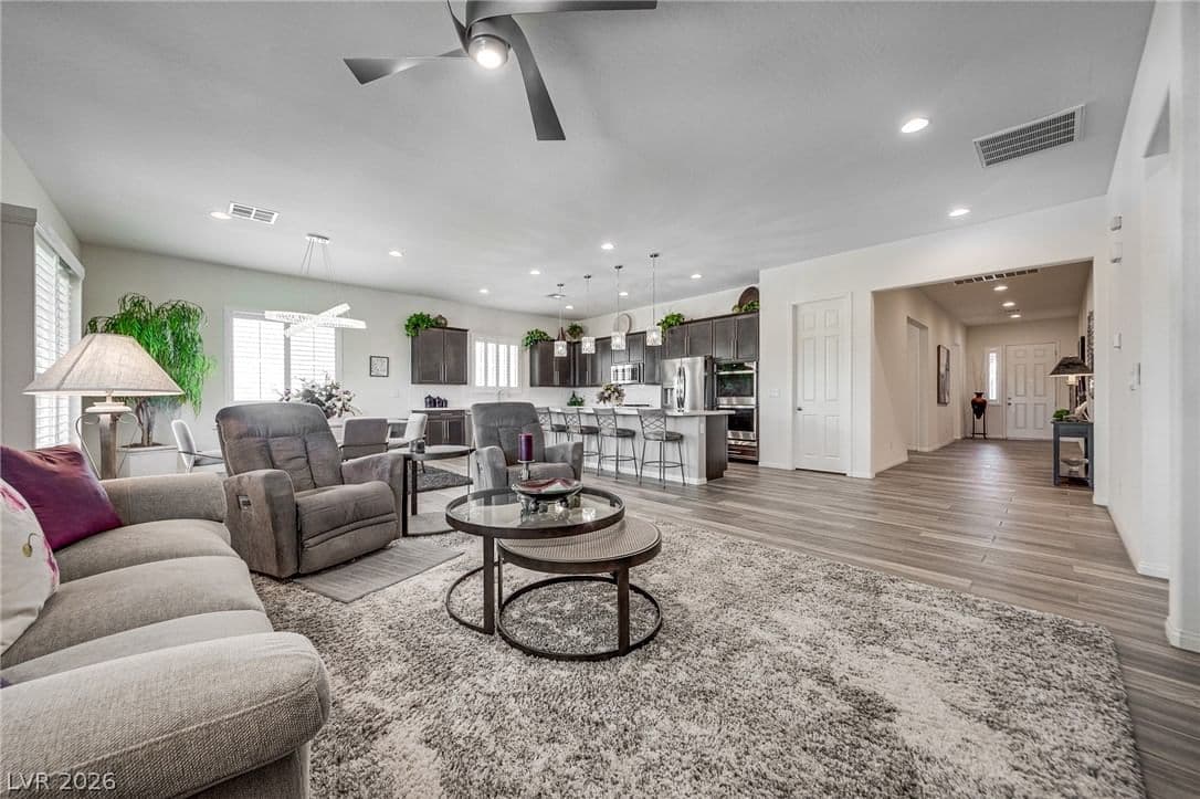 6225 Gambetta Street photo 2