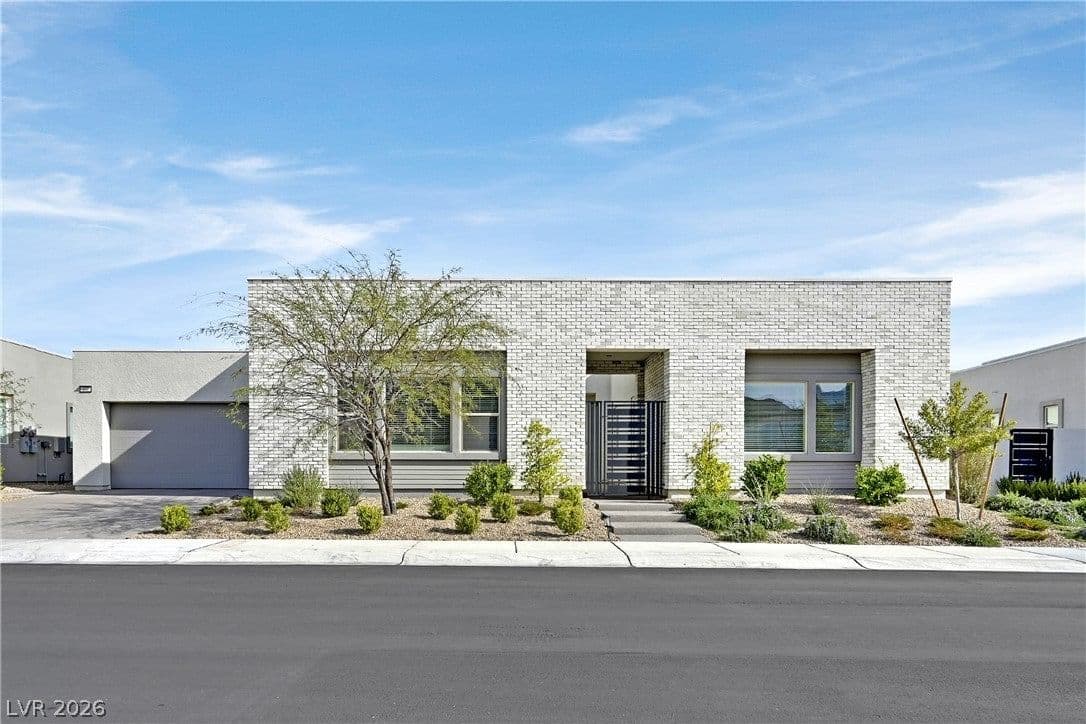 472 Sand Dune Arch Street photo 2