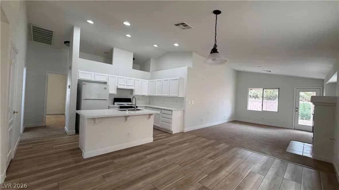 4044 Misty Lilac Court photo 5
