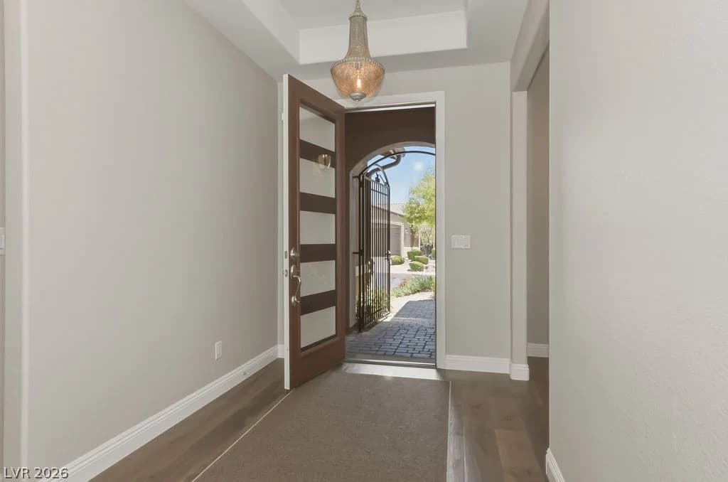 257 Evante Street photo 5