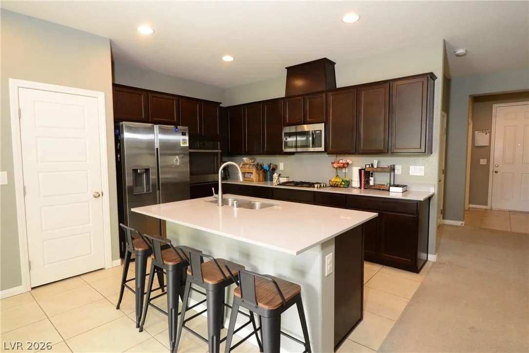 10281 Pond Pine Avenue photo 3