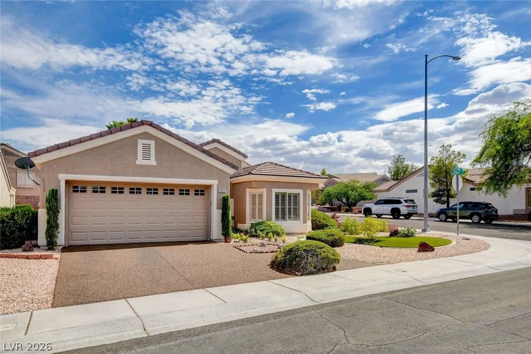 2025 Poppywood Avenue photo 2
