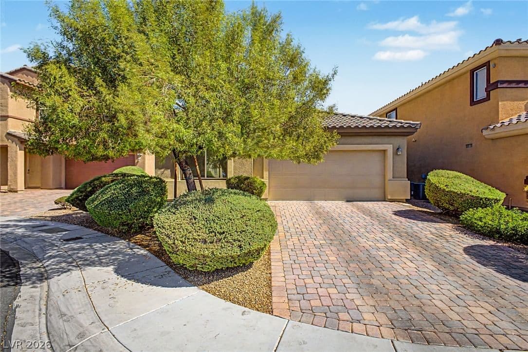 32 Buffalo Gap Court