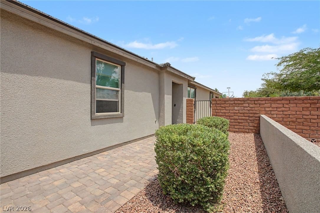 4196 Peaceful Meadow Street photo 4