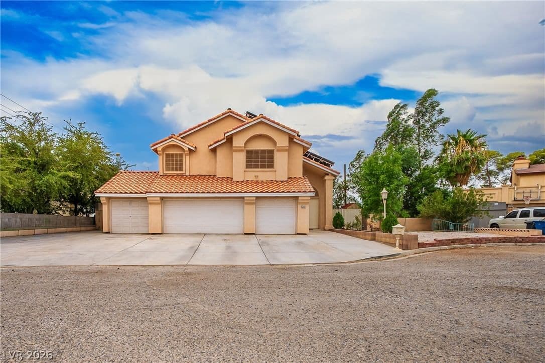 5597 Pecos Road
