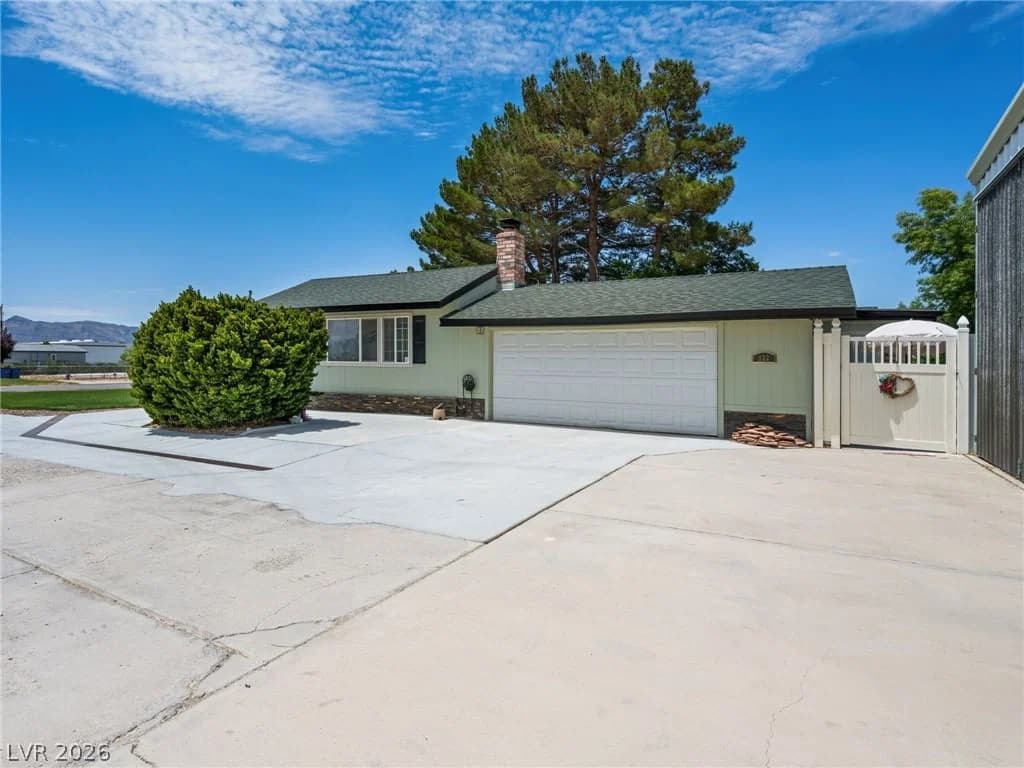 922 Capri Avenue photo 4