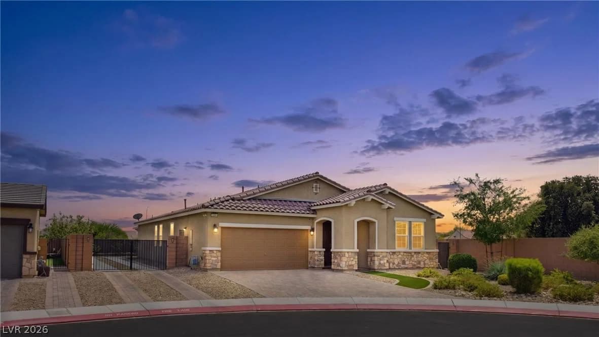 4831 Shady Chestnut Court