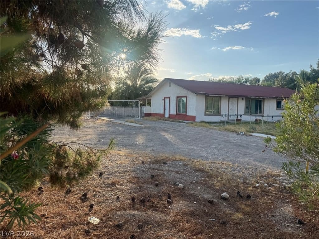 51 Madge Lane photo 3