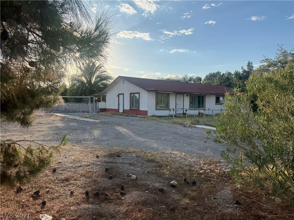 51 Madge Lane photo 4