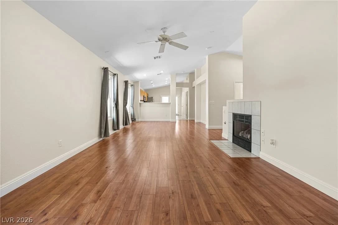 8609 Majestic Pine Avenue photo 5
